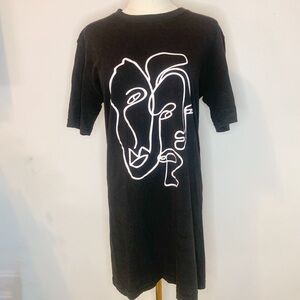 Nasty Gal T-shirt Dress with Abstract Face Motif